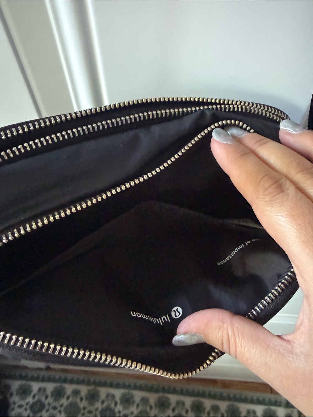 Lululemon Wunder Puff Crossbody Camera Bag 2L - Picture 5 of 8